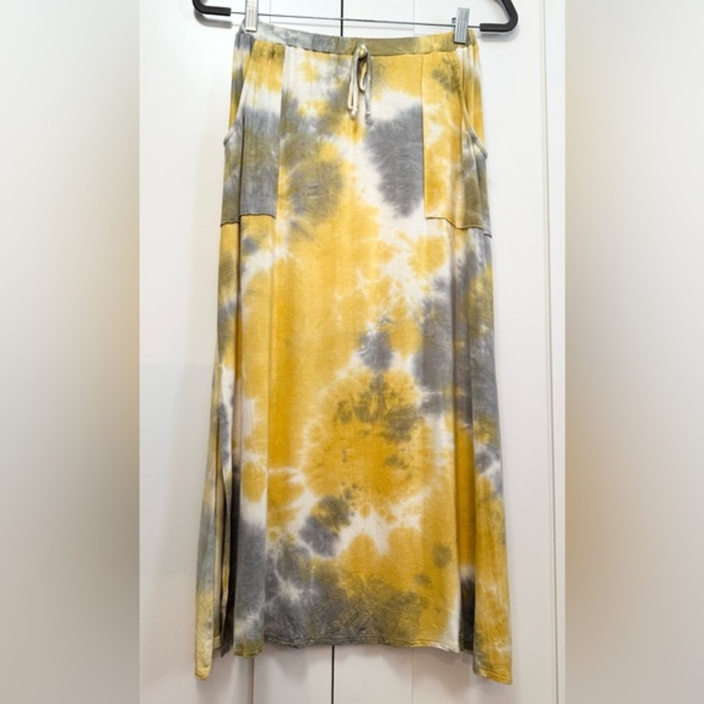 Women’s Tie-Dye Maxi Skirt Yellow White and Gray Ultra Soft Sz SM